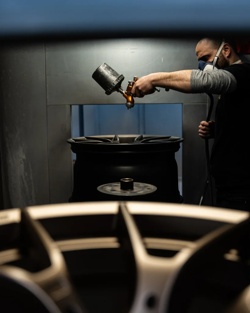 Alloy wheel powder coating in London