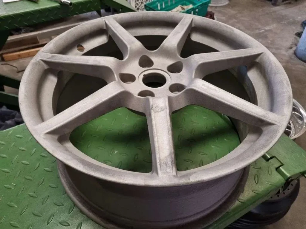 Bodywork while the car is in